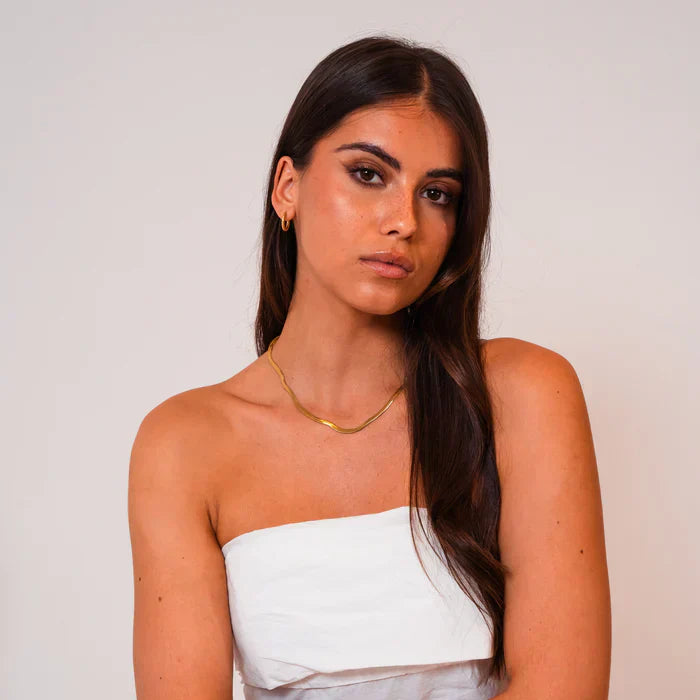 Stella-kaulakoru kalanruotokuvioilla