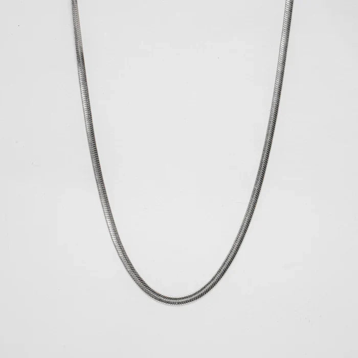 Stella-kaulakoru kalanruotokuvioilla