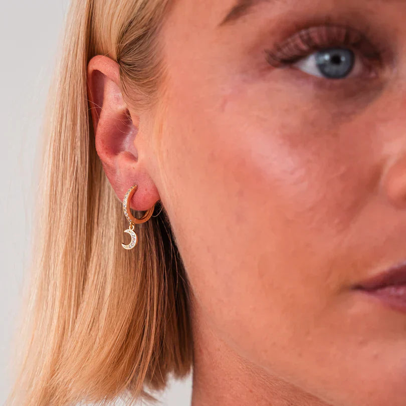 Kesäyön korvakorut